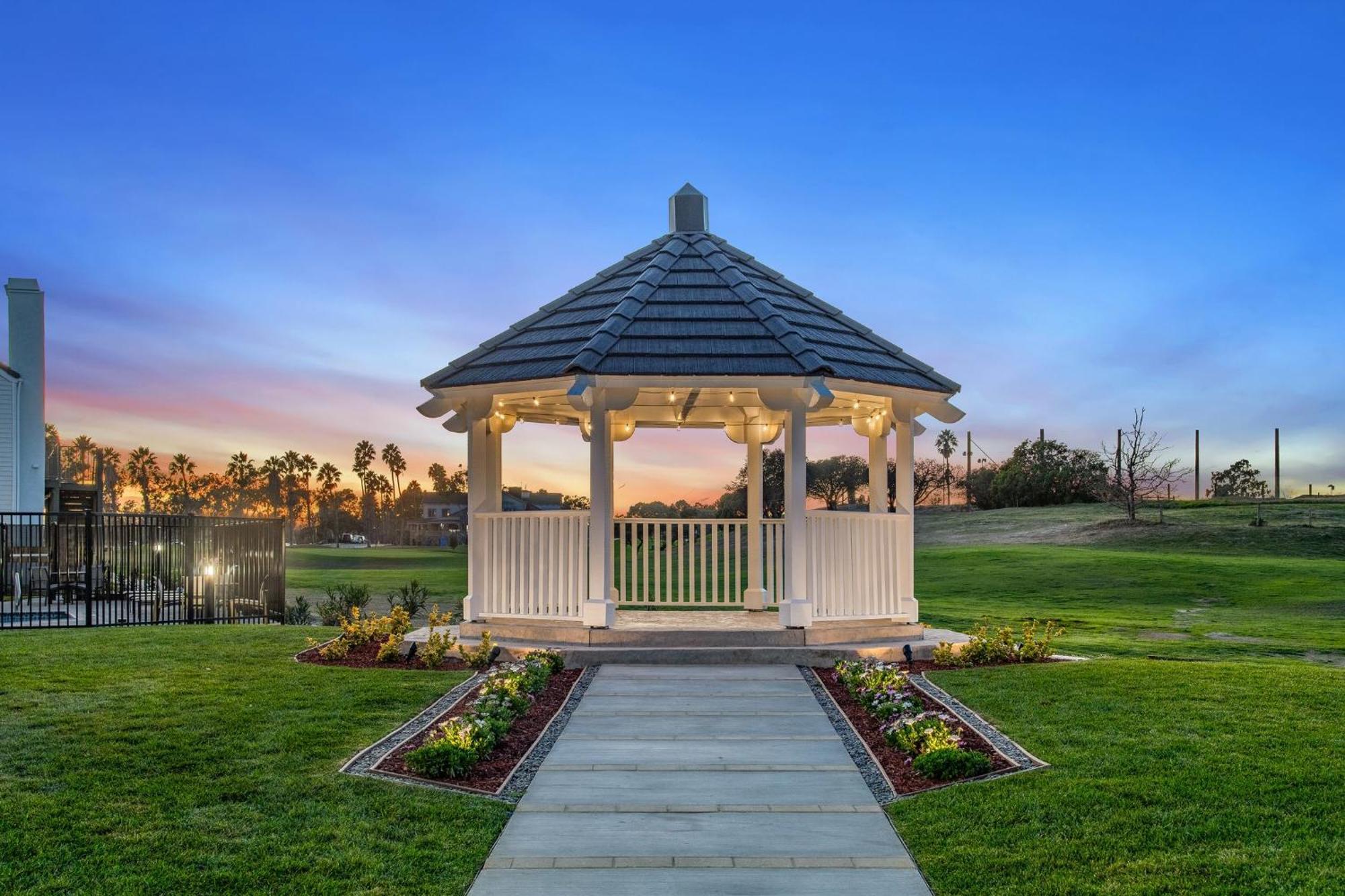 Staybridge Suites Oxnard - River Ridge By Ihg Екстер'єр фото