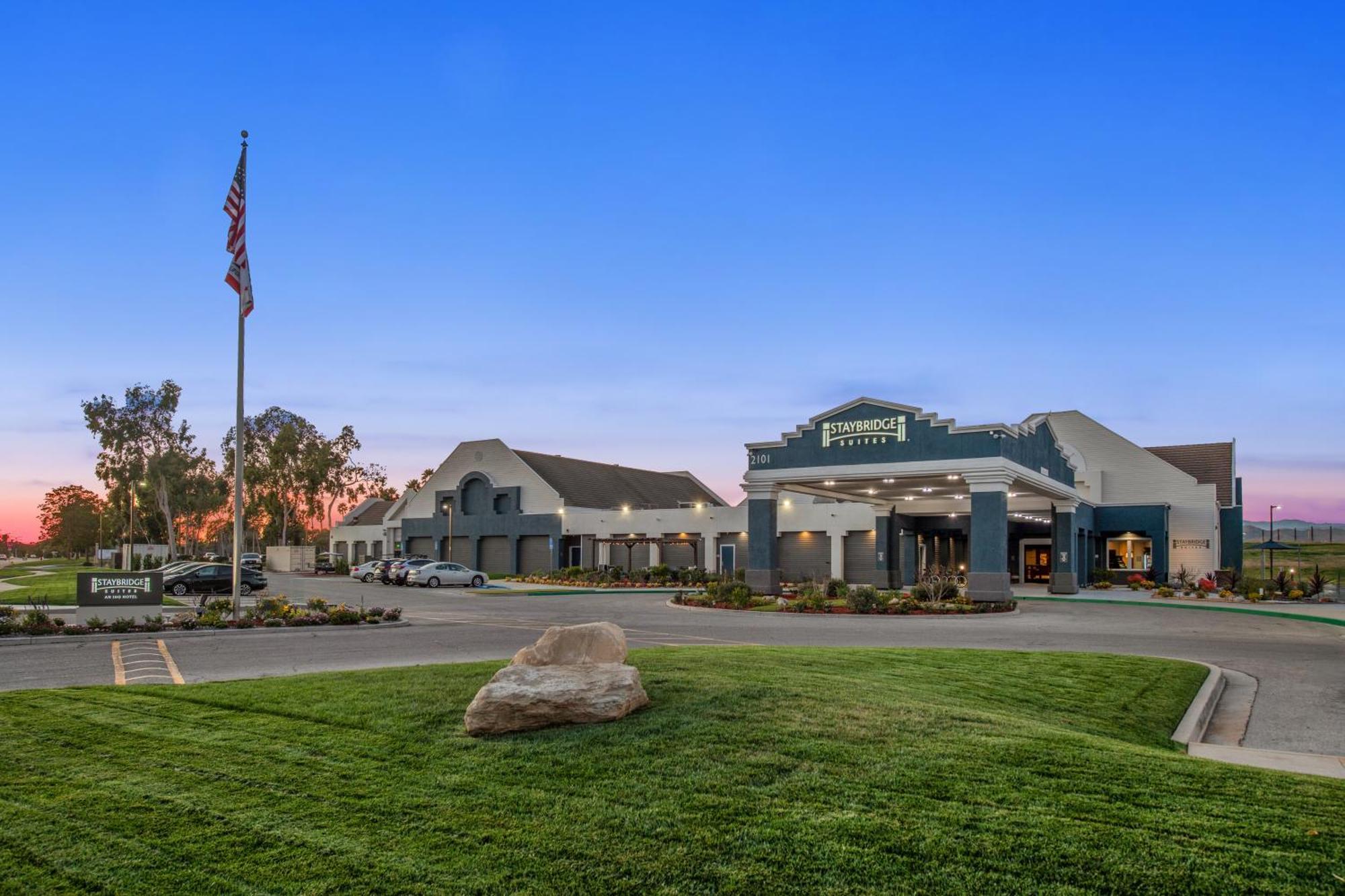 Staybridge Suites Oxnard - River Ridge By Ihg Екстер'єр фото